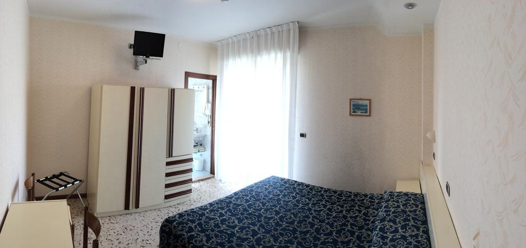 Hotel Royal Misano Adriatico Cameră foto