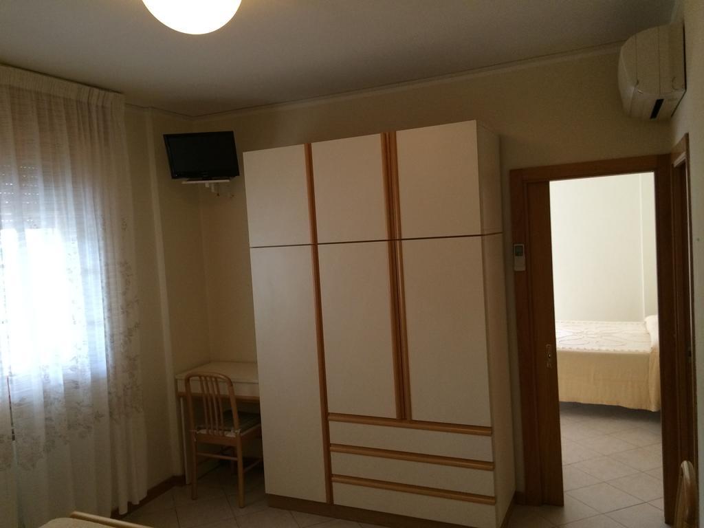 Hotel Royal Misano Adriatico Cameră foto