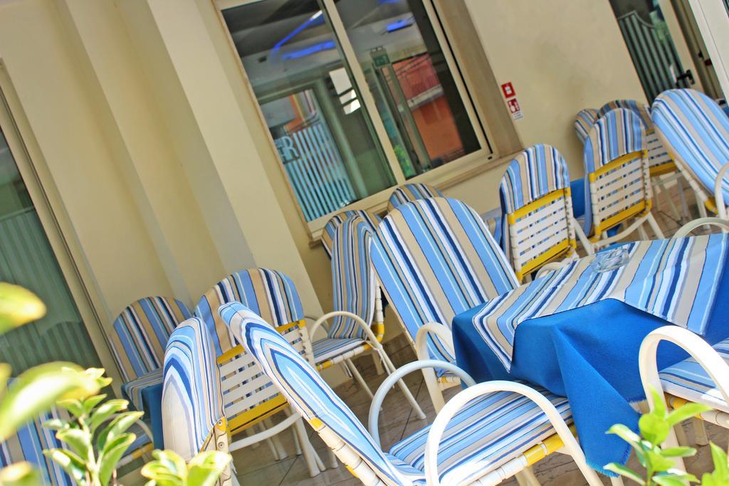 Hotel Royal Misano Adriatico Exterior foto