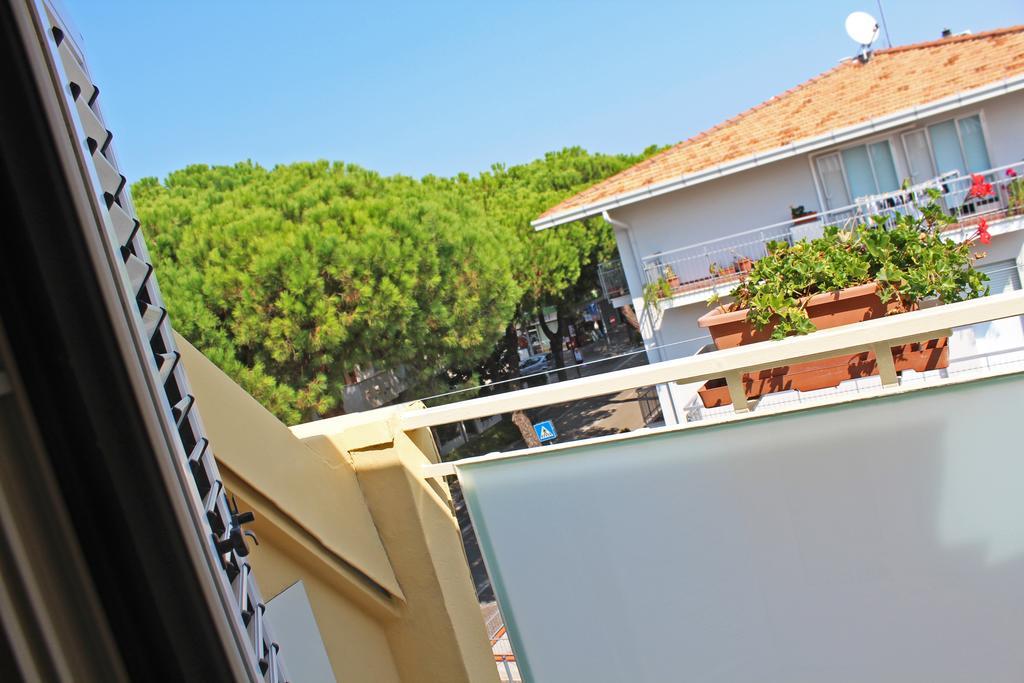 Hotel Royal Misano Adriatico Exterior foto